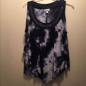 Sleeveless dress top